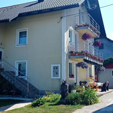 Apartamento Drago Kremenjas Delnice Exterior foto
