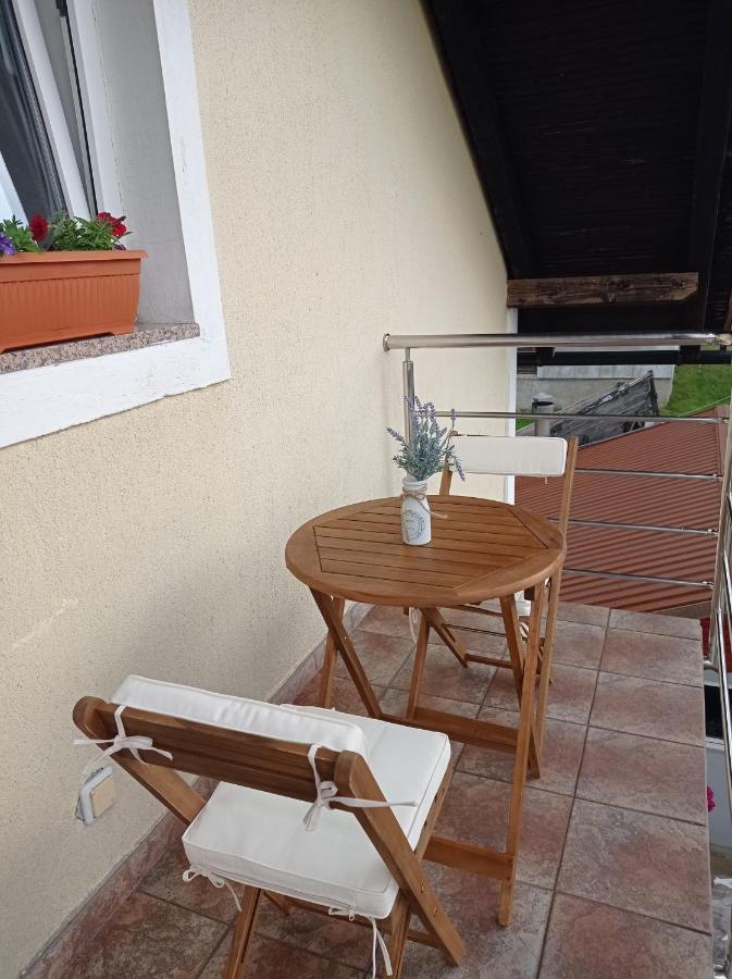 Apartamento Drago Kremenjas Delnice Exterior foto